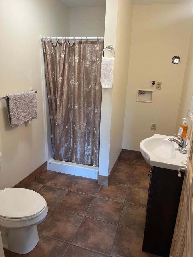 Creekside Downtown Vacation Suites, Only Adults 25 Or Older Buffalo Eksteriør billede